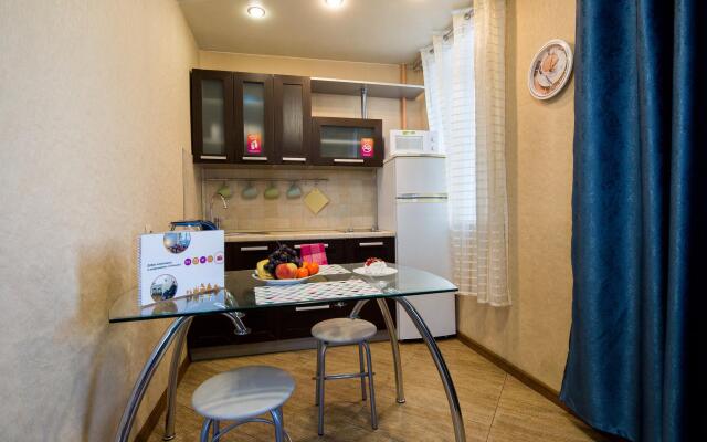 9 nights on Shaposhnikov Street 2