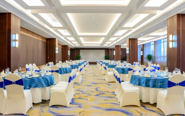 Yun Ray Phoenix Hotel