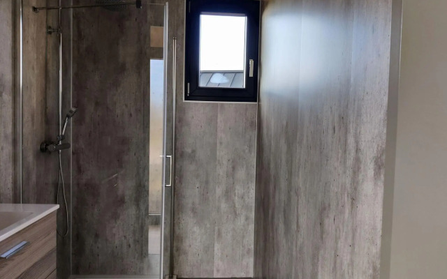 Chic Chalet Near Kuinderbos