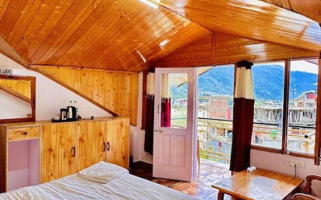 Hotel Manu Vatika Manali