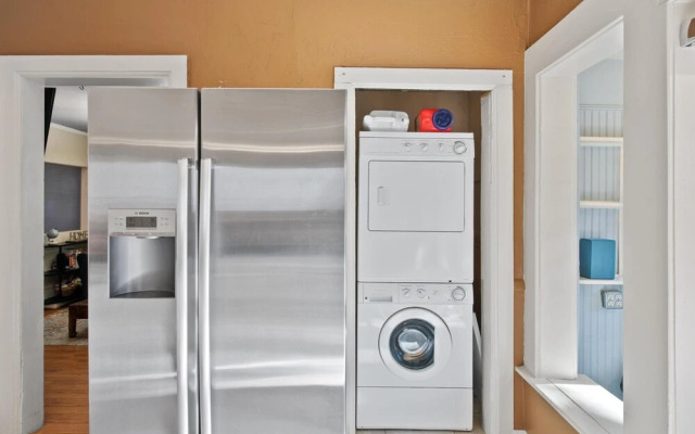 Charming Victorian By Sloan's Lake - Free Parking!