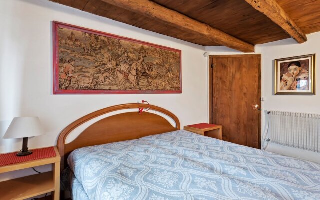 Lovely Holiday Home in Montaner With Patio