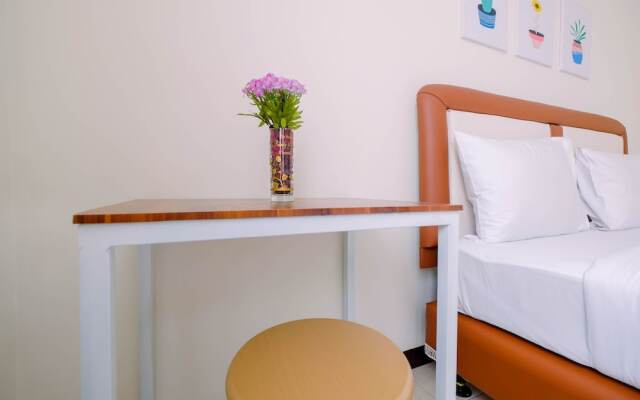 Simple Furnished Studio Apartment at Maple Park