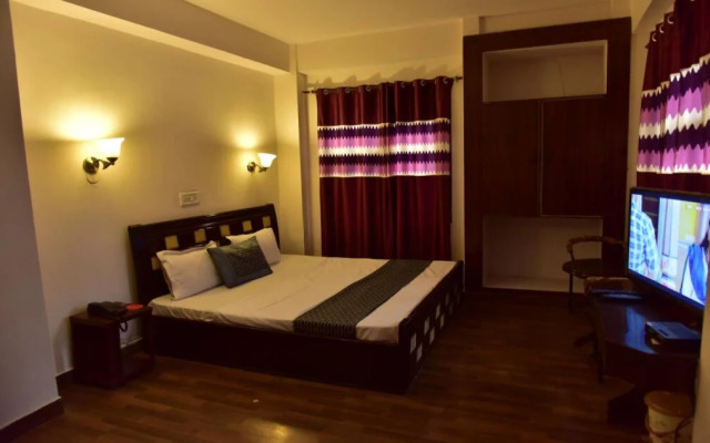 Hotel Laljee