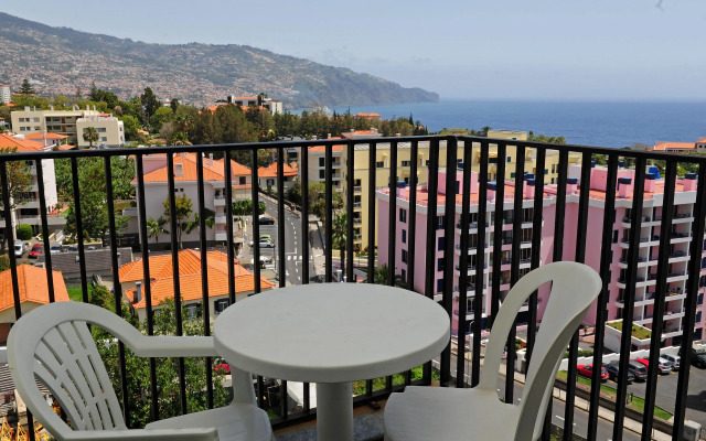 Dorisol Buganvilia Studio Hotel