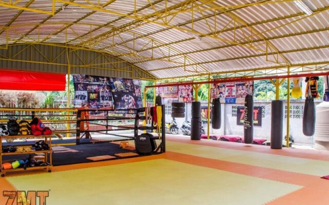 VII Muay Thai Gym & Beach Resort