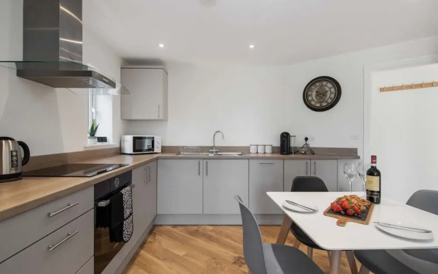 Lyter Living Serviced Accommodation Oxford Hawthorn With Parking