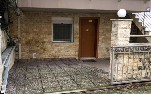 Aris Apartment in Neo Rysio