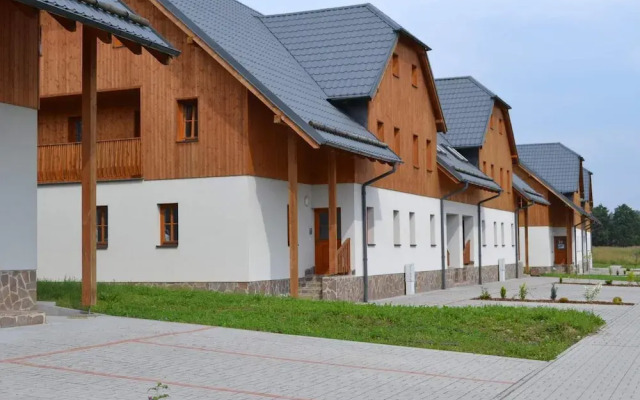 Modish Apartment in Nova Pec Near Lake