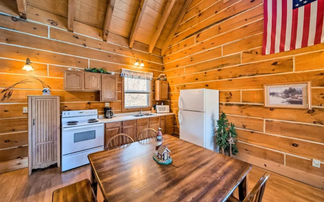 Secluded Spragueville Cabin by ATV Trails & River!