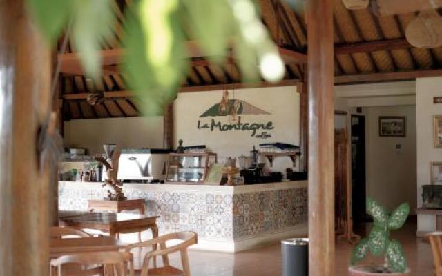 Mahagiri Resort & Restaurant