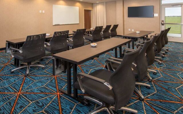 Fairfield Inn & Suites Easton