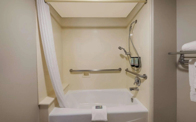 Best Western Inn & Suites Lemoore