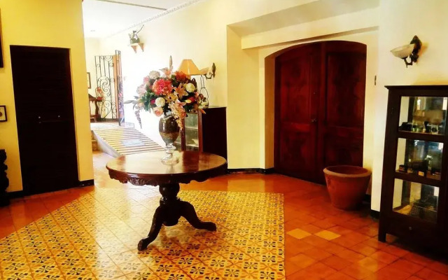 RedDoorz Plus @ Calle Crisologo Vigan