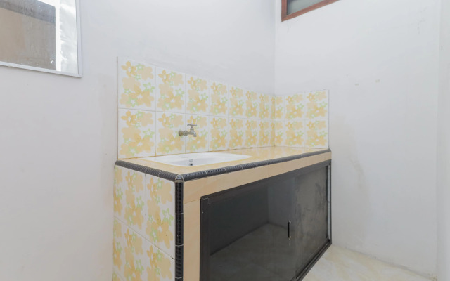 RedDoorz @ Pondok Candra