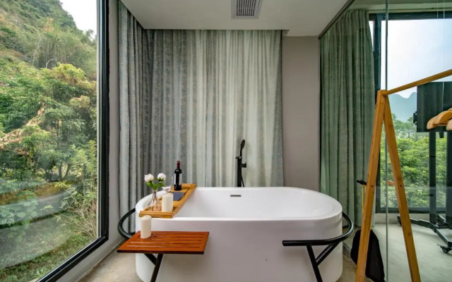 Yangshuo Serene Cove Hotel