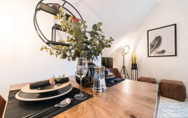 Luxurious 1BR Apartment - NEC BHX JLR Solihull