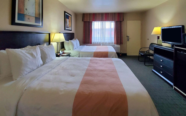 Quality Inn & Suites Anaheim At The Park