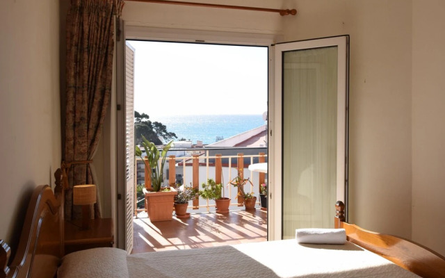 HomeHolidaysRentals Casals