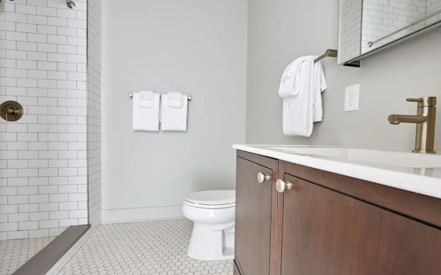 Sonder by Marriott Bonvoy The Drayton Apartments Historic District