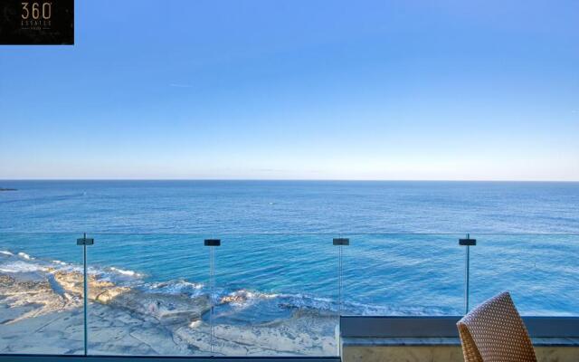 Seafront Sliema - Spacious 3BR opposite beach - AC by 360 Estates