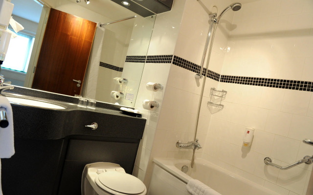 Holiday Inn Wolverhampton - Racecourse by IHG