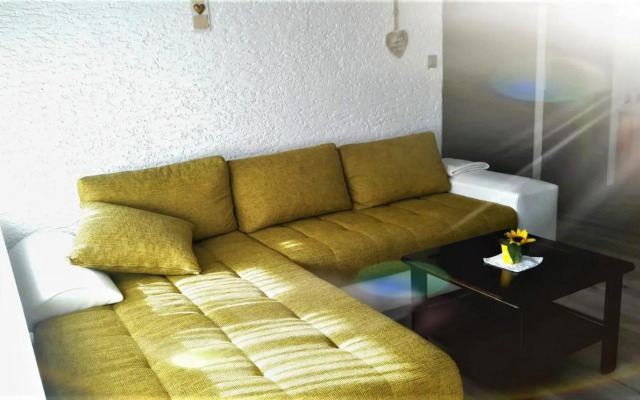 Family Apartment NAKITEYA