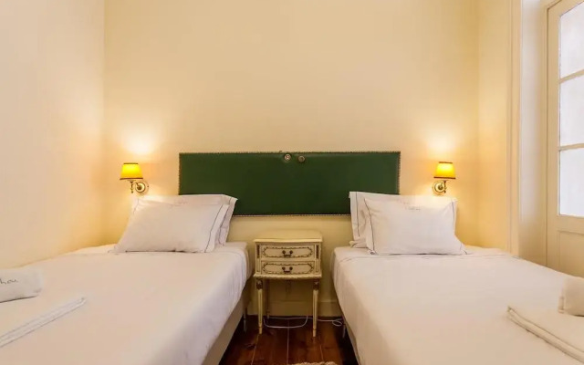 JOIVY Lovely 3BR Apt w/ workspace, nearby Botanical Garden of Lisbon