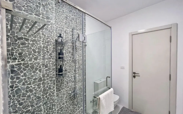 Xuru Stays I Charming & Beautifully Styled 3bdr @ Swan Lake Gouna