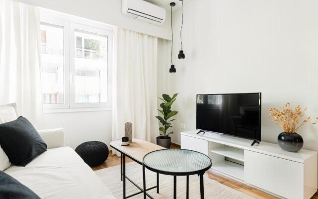 Serene 1 BR Apartment in Koukaki by UPSTREET