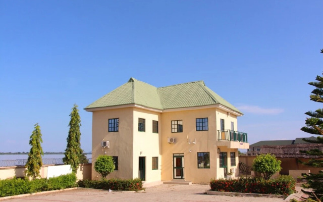 Skye Bridge Hotel
