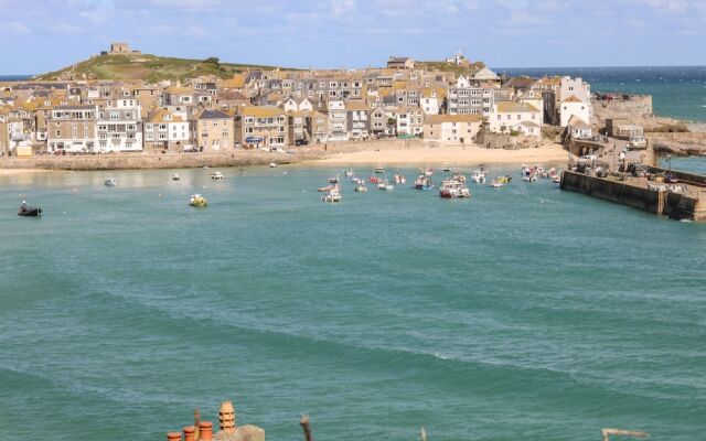 Porthmeor Beach House
