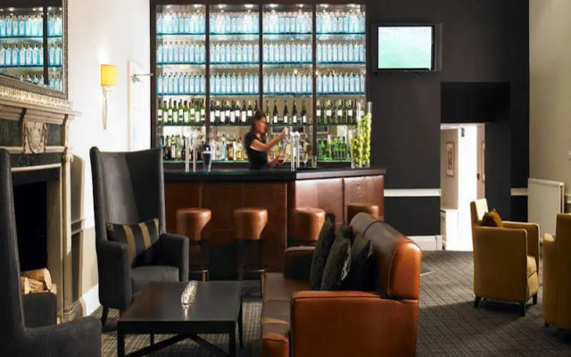 De Vere Venueshighfield Park