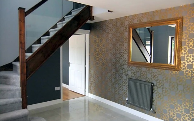 Middle House B And B