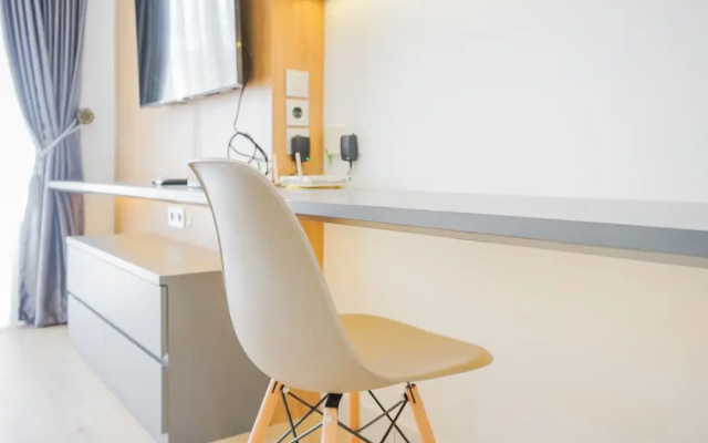 Modern Industrial Studio Apartment at Casa de Parco