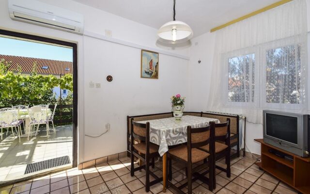 Apartments Milenko / Three Bedrooms A2