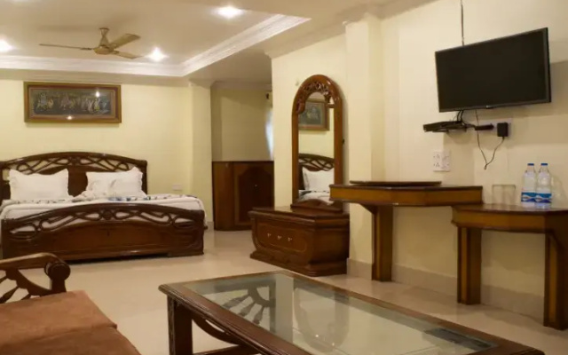 MAYUR HOTEL (Pure Vegetarian Chain) since 1974