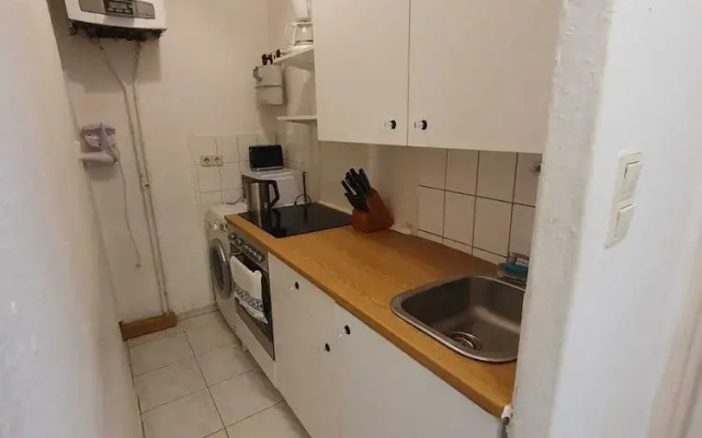 Modern 2BR Apt Downtown Long Stay