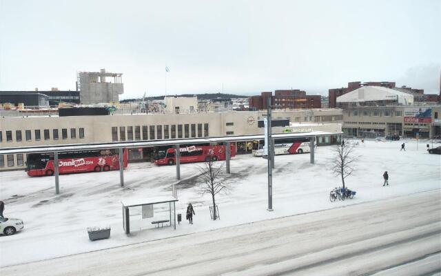 2ndhomes Tampere "Hatanpää" Apartment - Newly Renovated Downtown Apt in a Historic Building