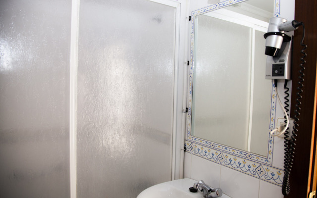 Hostal París