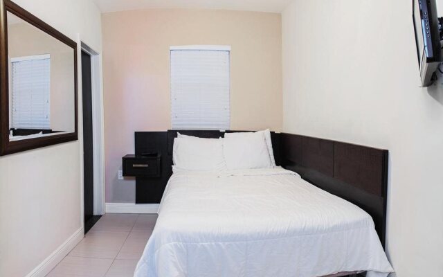 Caribbean Resort Suites