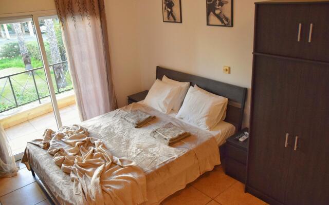 Raise Cosy studio with pool in Limassol