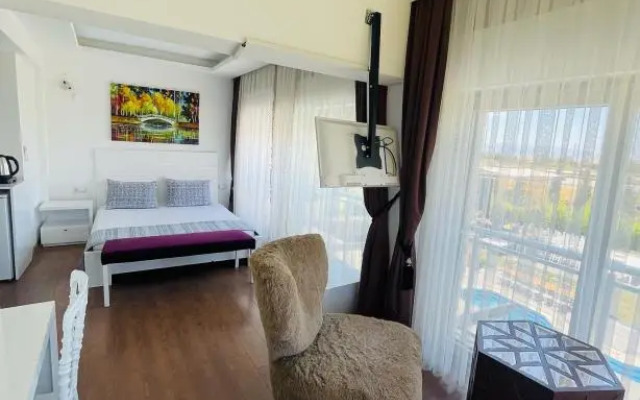 Parlement Otel Guzelbahce