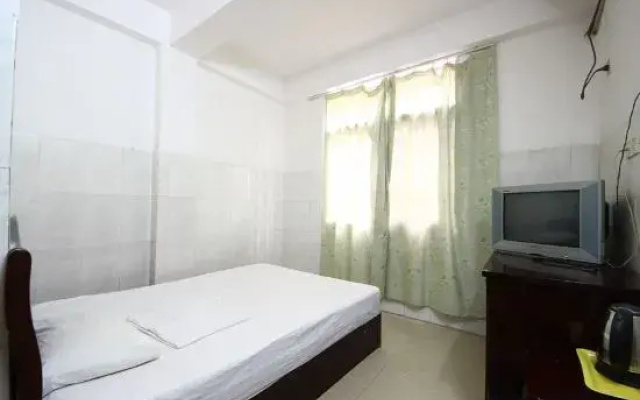 Nanning Xinhua Hotel (Nanning Hydropower Hospital Nancheng Department Store)