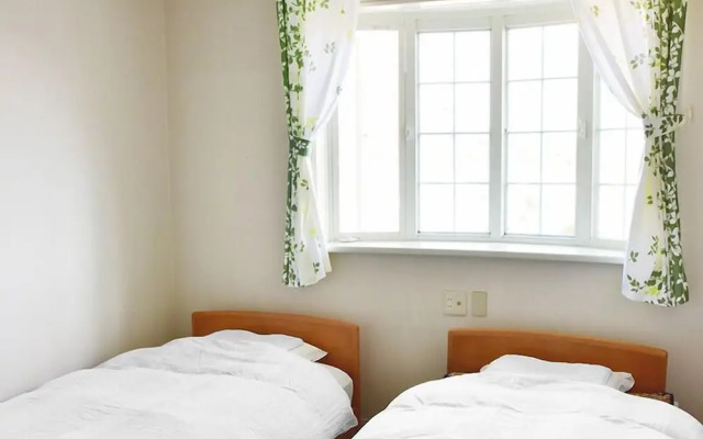 Goishigahama House