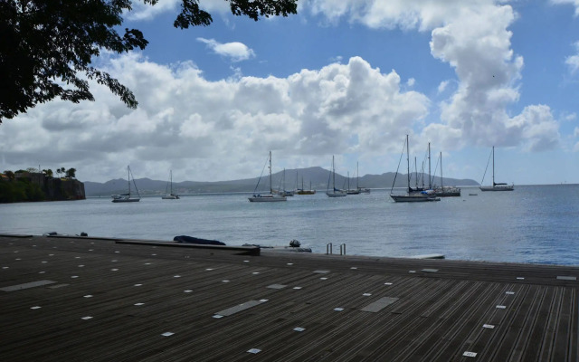 Bayfront Hotel