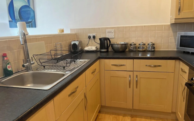 Nantwich - Sleeps 4 - Parking - Walking Distance to Town Centre