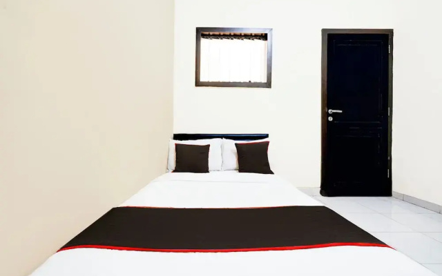 OYO 94421 Soetomo Guest House