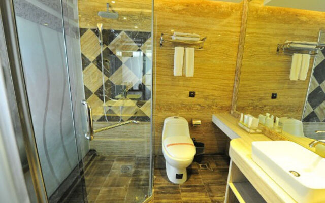 Golden Holiday International Hotel