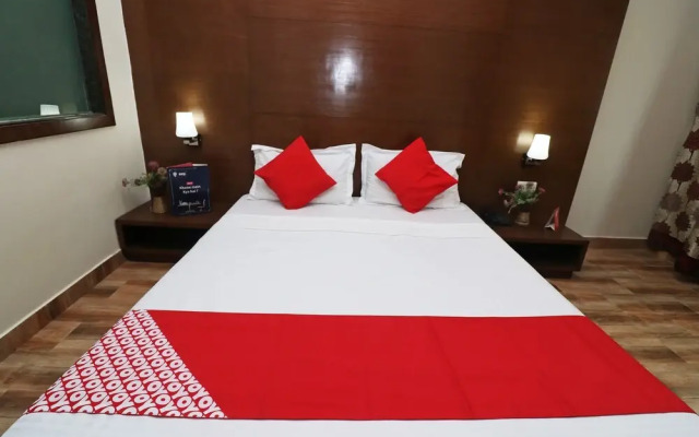 Oyo 18753 Hotel Glance Inn